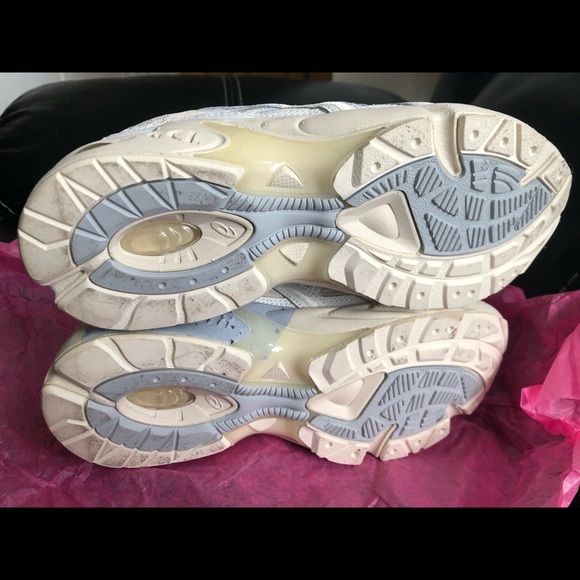 ASICS Gel Kayano 5 6.5 - 7 Beige Cream Chunky Soles Duomax as shown in Lululemon - Picture 6 of 12